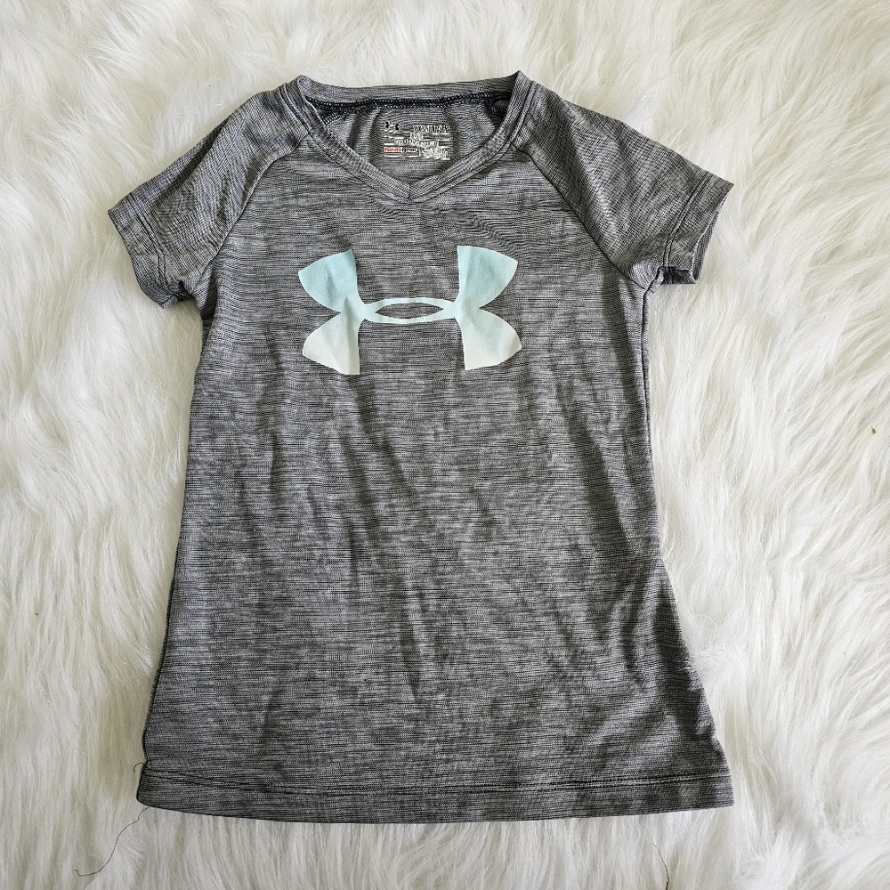Under Armour girls top size XS 5/6